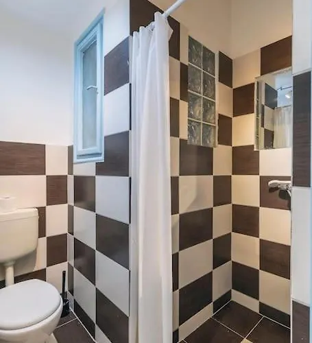 Center Apartment, Style, Location, Ac, Balcony *