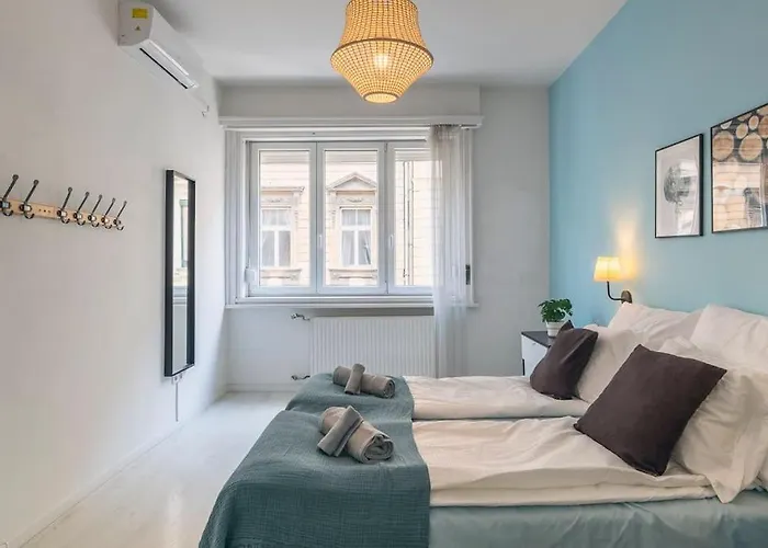 Center Apartment, Style, Location, Ac, Balcony *