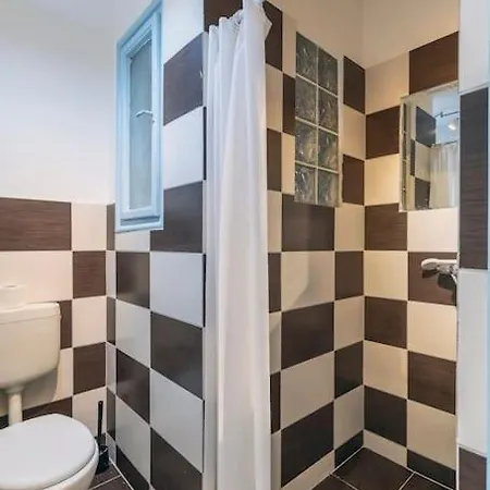 Center Apartment, Style, Location, Ac, Balcony *