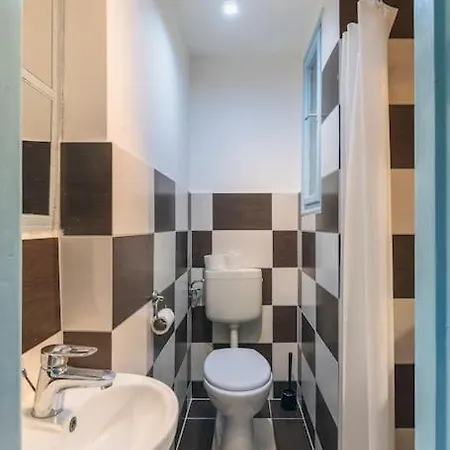 Center Apartment, Style, Location, Ac, Balcony * בודפשט
