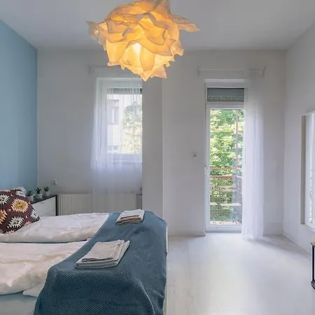 アパート Center Apartment, Style, Location, Ac, Balcony