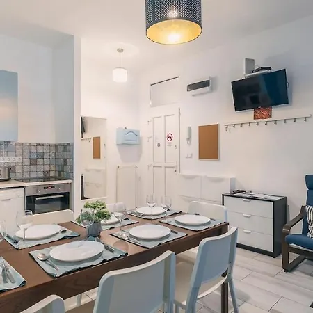 Center Apartment, Style, Location, Ac, Balcony *